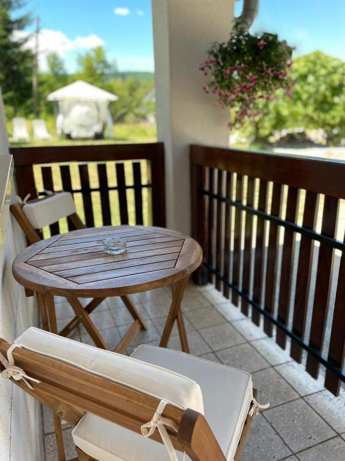 Guest House Family Dukic ラコヴィツァ エクステリア 写真